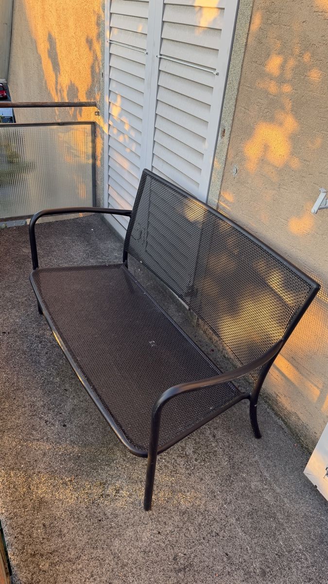 Panchine: Garden Bench Metal Frame Cushions Used Condition – Usato da Zürich venduto da ele_wlb9 2