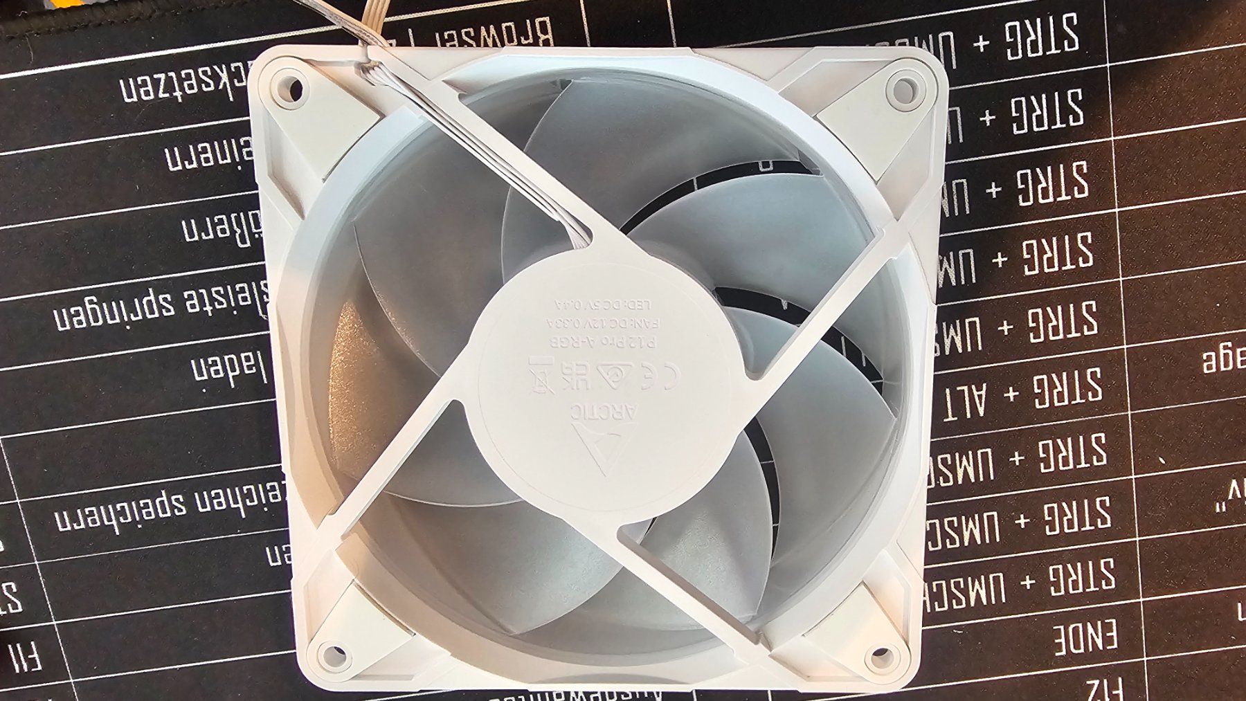 PC: 3x 120mm Arctic Lüfter weiss – Usato da Hägglingen venduto da Ingii 1