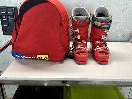 Skischuhe Salomon rot mit Tasche- Wiitergäh