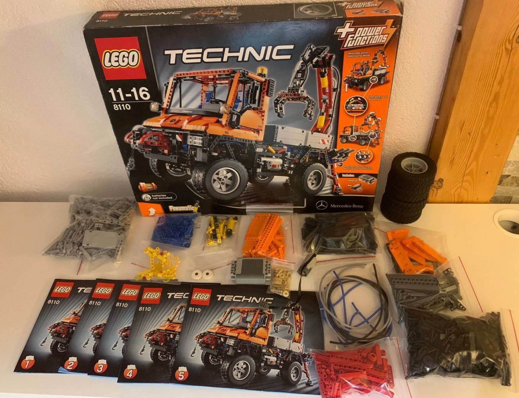 Lego Giocattoli: Lego Technik 8110 – Usato da Schwenden venduto da Noppenwelt.ch 1