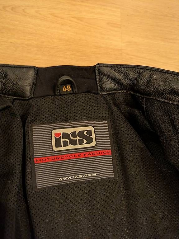 Anzüge: Lederkombi Motorrad Schutzbekleidung – Gebraucht aus Winden von aprs_0 1