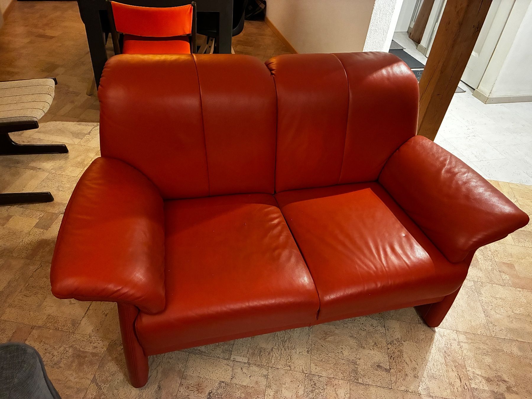 Sofas: 2 canapés cuir – D'occasion à Bassecourt par mel_8xpp