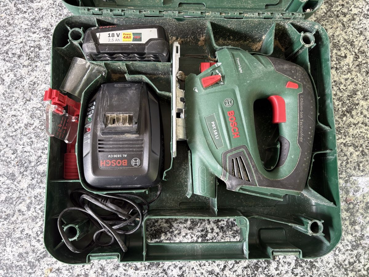 Bosch Seghe: Bosch Stichsäge - PST 18 LI – Usato da Wangen an der Aare venduto da brugge
