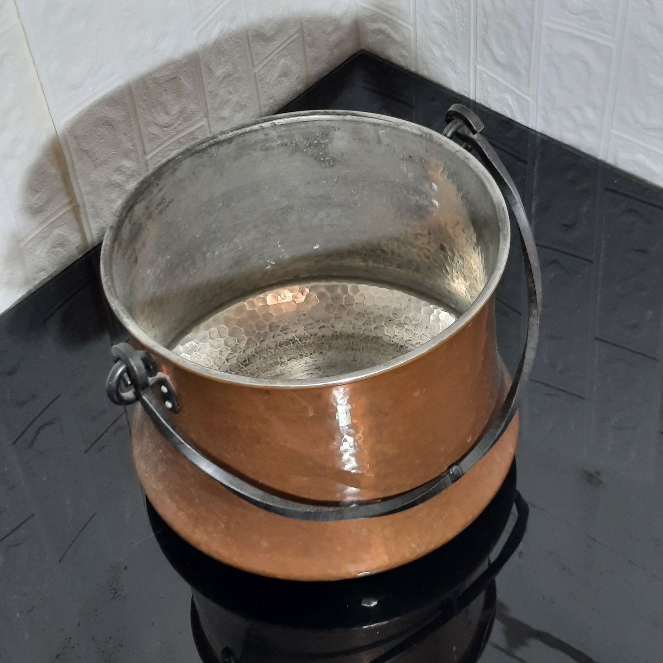 Pentole: Edler Kupfertopf mit eingedrehtem Henkel – Usato da Unterägeri venduto da Altgoldschmuck 3