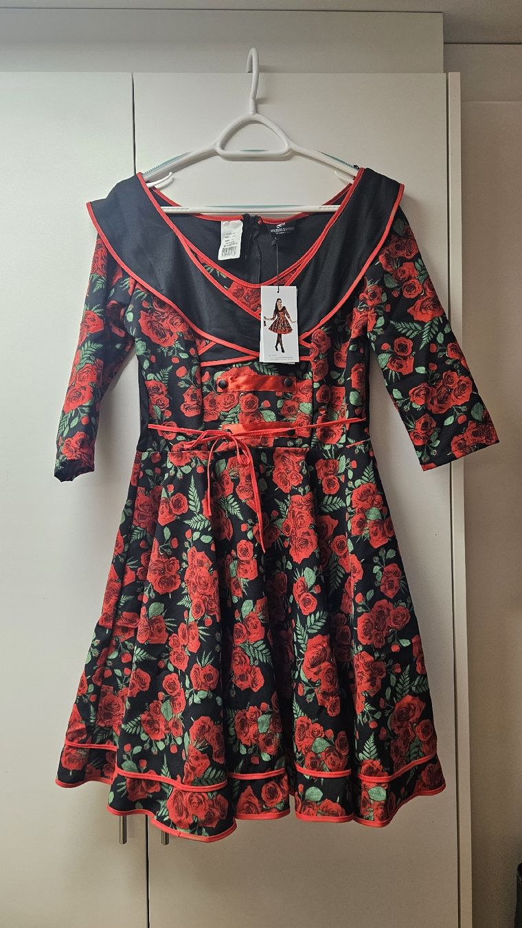 Costumi: Rosenkleid Kostüm – Nuovo (secondo la descrizione) da Sax venduto da Kieselstei