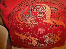 CHINA SEIDE -  KISSENBEZUG 42 X 37 cm.