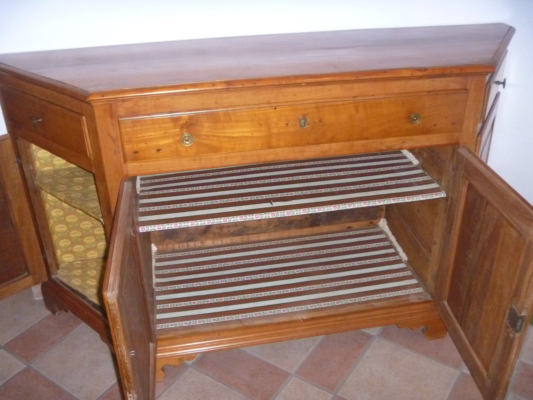 Credenze: antikes Sideboard Buffet – Usato da Rüti ZH venduto da baumchen 1