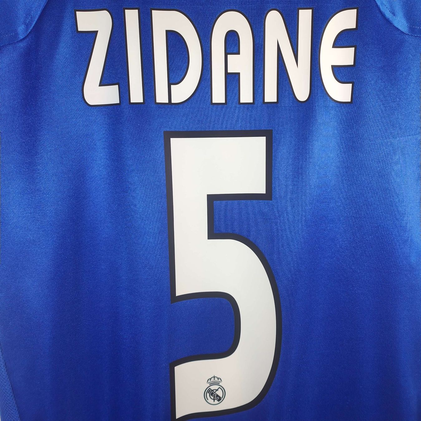 Real Madrid Canottiere & Pantaloni: Original 2004-05 Real Madrid Third Trikot Zidane – Usato da Martigny venduto da eternalpitch 8