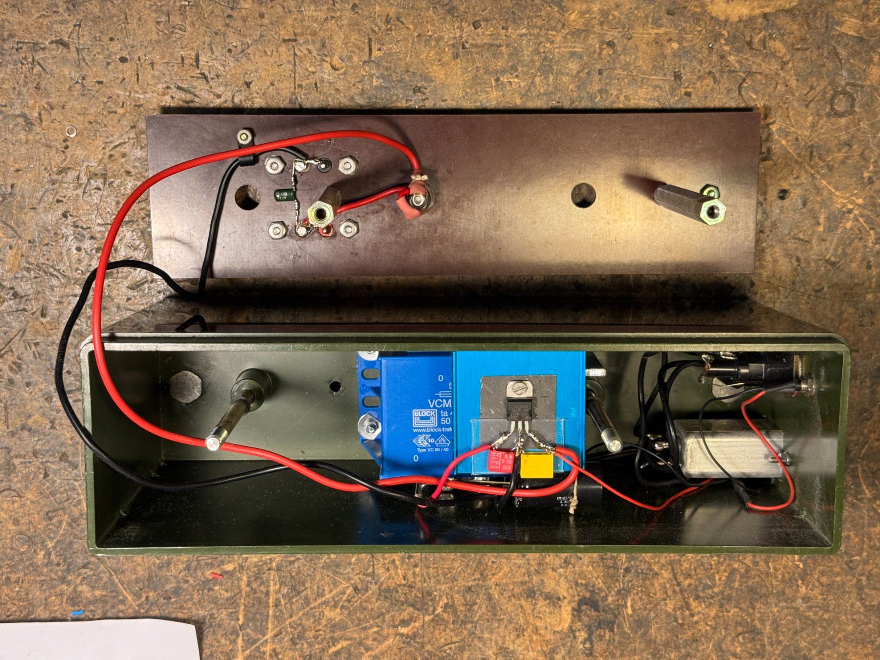 Funktechnik: Netzspeisegerät zu SE-226 – Gebraucht aus Ins von Revue-1000 1