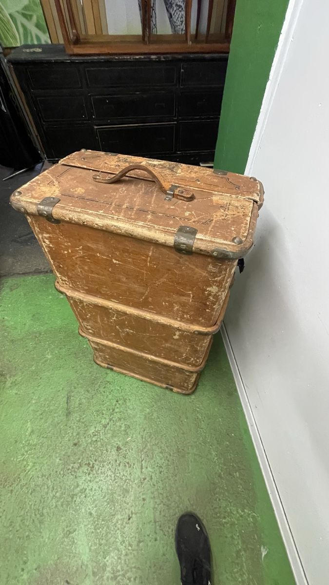 Valigie: Antike Übersee Koffer 1920 – Usato da Oftringen venduto da Box2 7