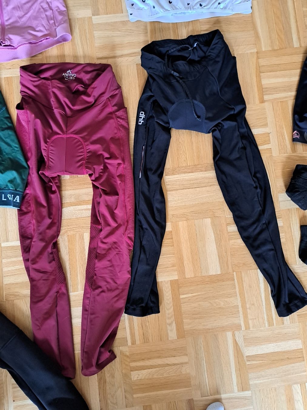 Lotti di vestiti: Grosses Velokleider Set Damen S-M – Usato da Winterthur venduto da ang_d9dq 4