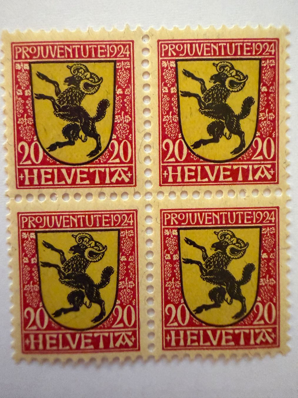 Tutti i francobolli: Pro Juventute 1924 kompletter Viererblocksatz postfrisch – Usato da Sessa venduto da fed_y67y 2