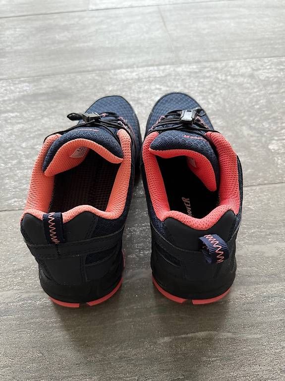 Scarpe da donna: neuwertige Trekkingschuhe Gr 37 – Usato da Kirchlindach venduto da fecop 1