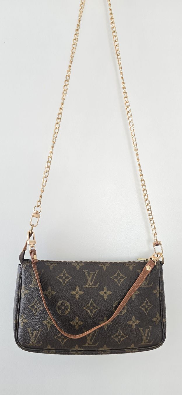 Louis Vuitton Borse da donna: Louis Vuitton Pochette Accessoires Monogram Canvas – Usato da Niederteufen venduto da Mira_72 2