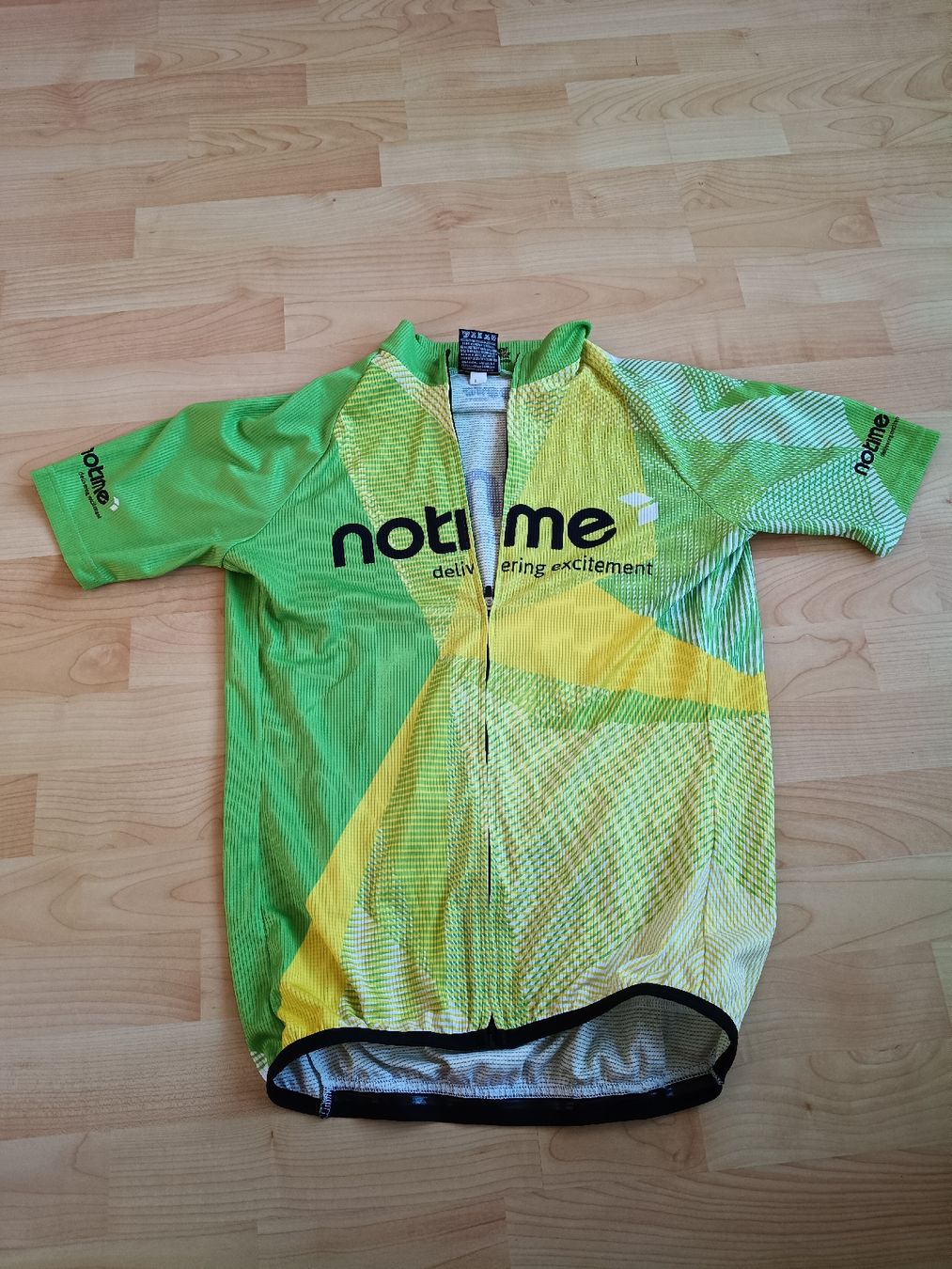 Canottiere & Pantaloni: Velo Trikot – Usato da Ormalingen venduto da Farnsburg
