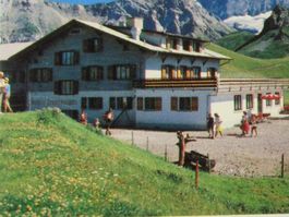 Berghotel Hahnenmoospass  1985