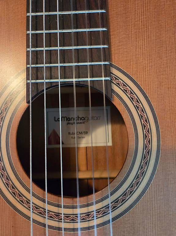 Strumenti musicali: Kinder Gitarre La Mancha – Usato da Wädenswil venduto da kat_x5zc 2