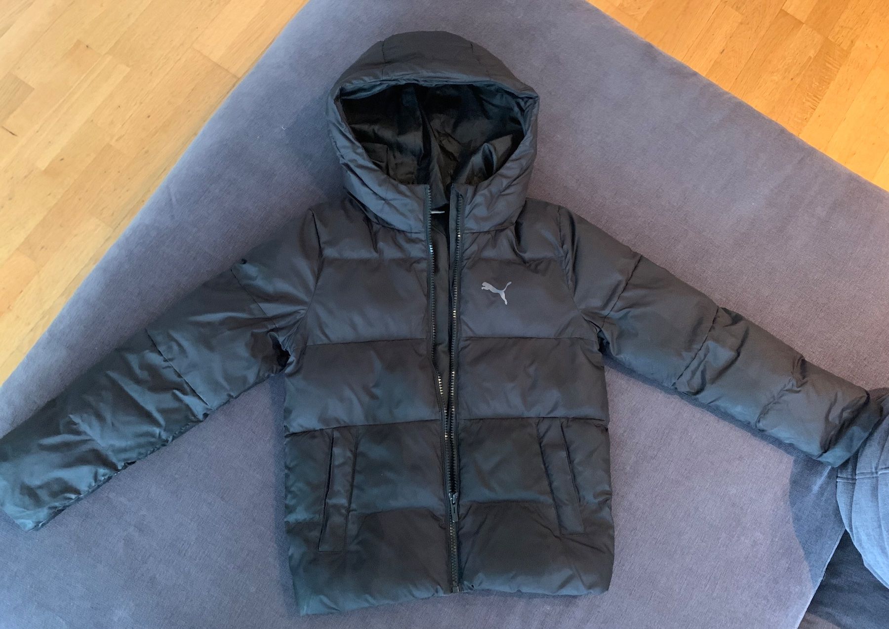 Puma Giacche & Cappotti: Puma Winterjacke Kinder Gr.128 – Usato da Bülach venduto da engeli92