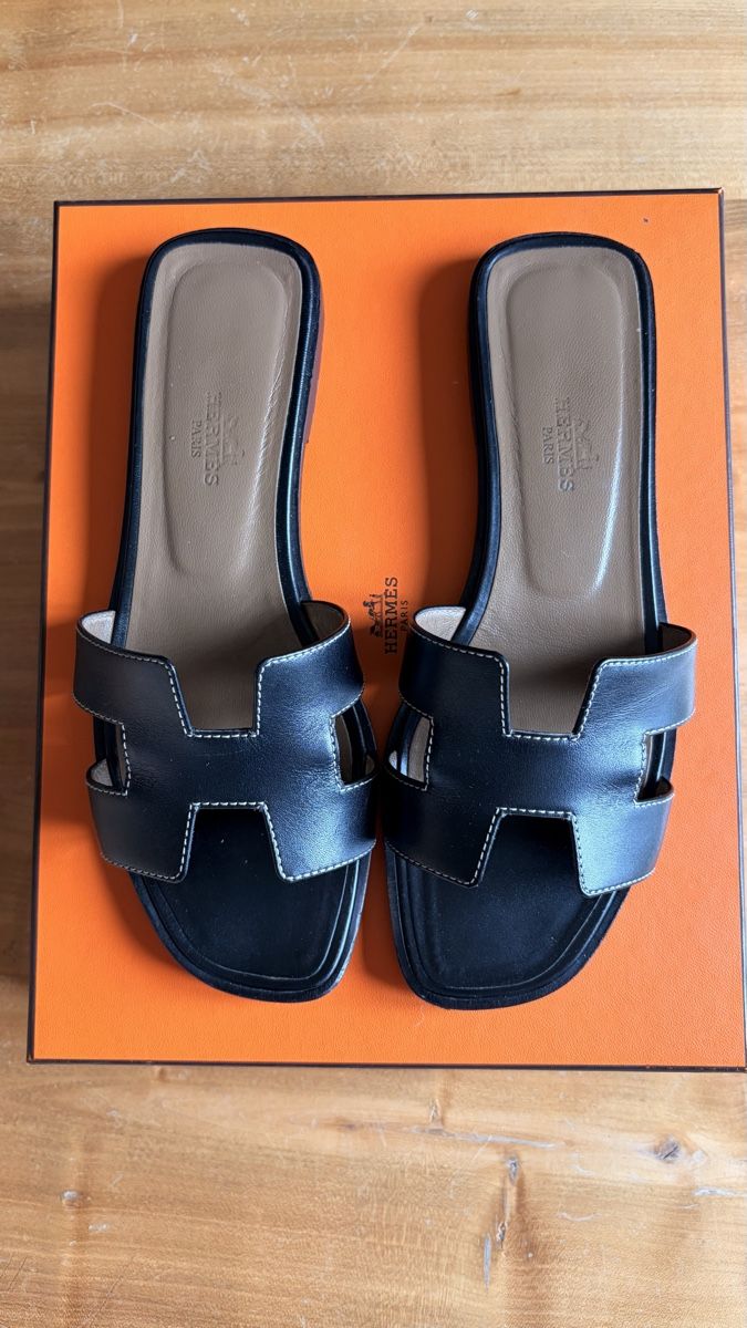 Hermès Scarpe da donna: Hermès Oran Pantoletten – Usato da Zürich venduto da natbae