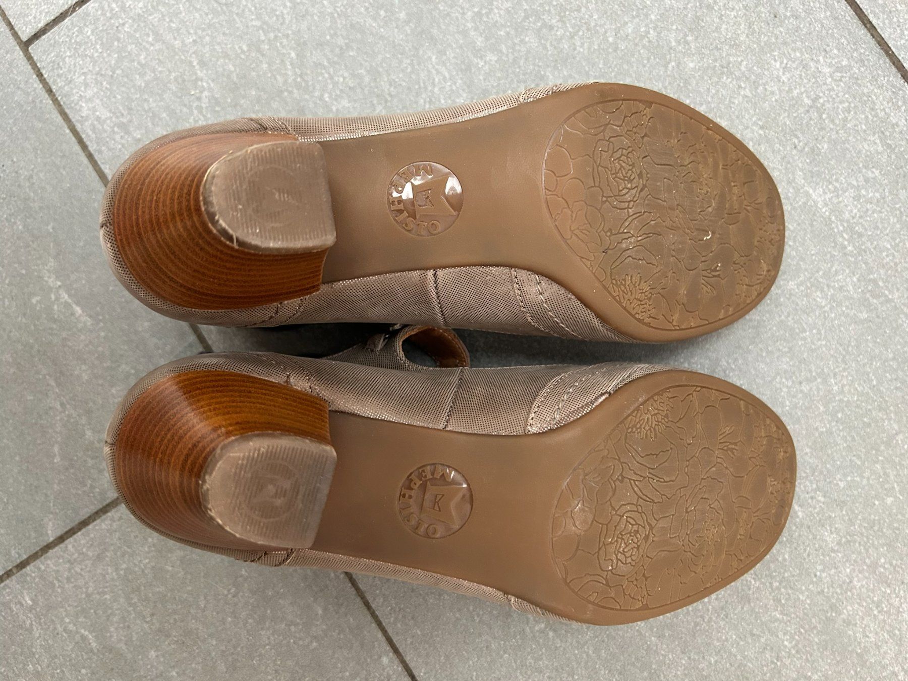 Mephisto Scarpe da donna: Wunderschöne Mephisto Pumps Gr. 4,5 oder US 7, neuwertig – Usato da Iseltwald venduto da Waldisch 4