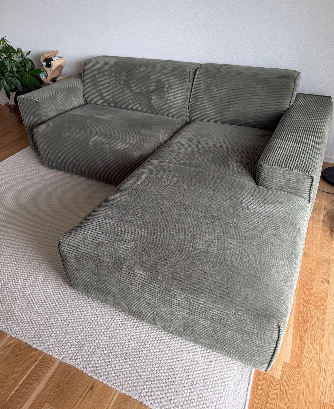 Divani: Gemütliches Cord Ecksofa in Olivgrün – Usato da Zuchwil venduto da mic_7px5 1