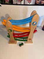 Schönes Holzspielzeug Kugel Bahn