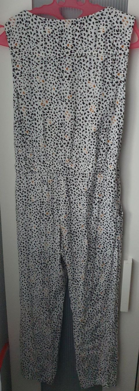 Tute: Jumpsuite Overall Mädchen Gr. 122 – Usato da Beinwil Freiamt venduto da tafa8 1