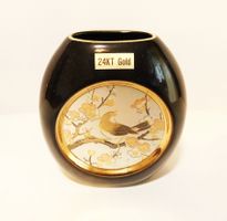 24 Karat Gold umrandete schwarze Knospenvase