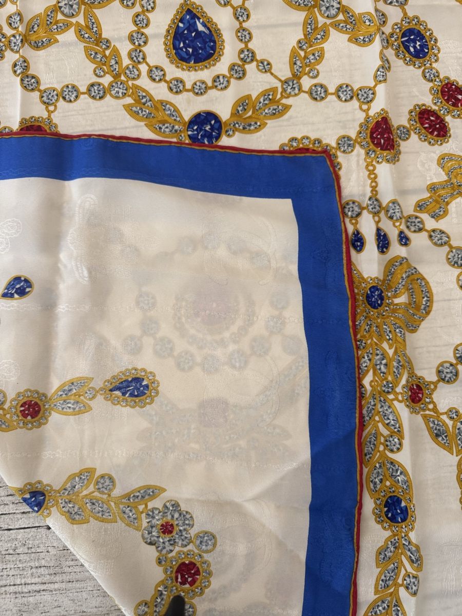 Cartier Foulards & écharpes: Foulard Cartier soie blanc – D'occasion à Payerne par Maylin2018 5
