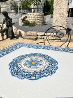 Lava Tisch blau weiss Majolika quad