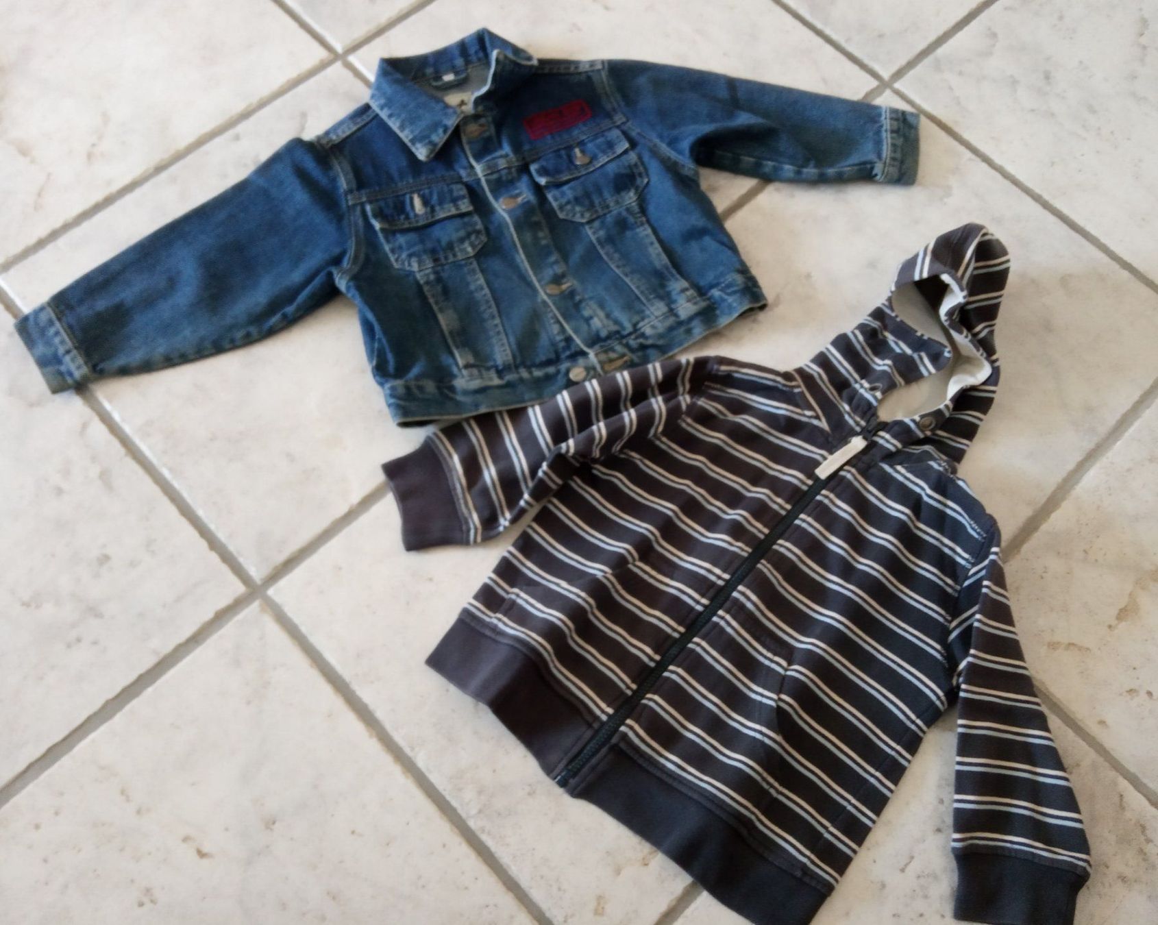 Kleiderpakete & -sets: KLEIDERPAKET JUNGEN Größe 104 – Gebraucht aus Chur von Rodanisa 1