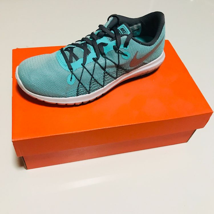 NIKE FLEX FURY2 Gr.36 neu mit Etikette und Karton Kaufen auf Ricardo