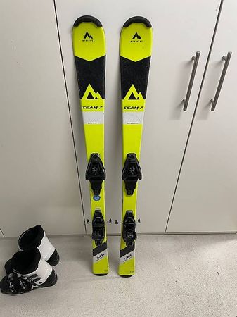 Kinderski 130cm, Skistöcke 100cm (ohne Schuhe)