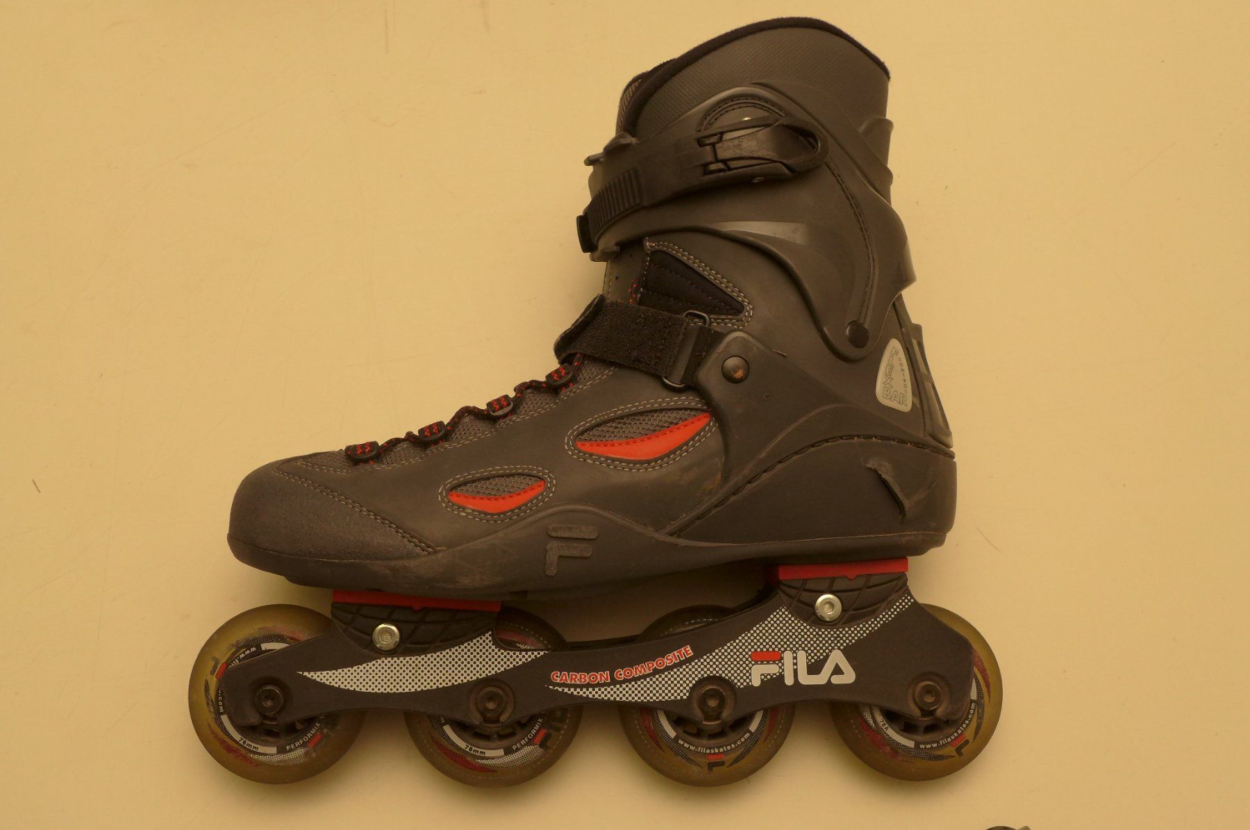 Fila Pattini in linea & Pattini a rotelle: Inlineskates FILA – Usato da Gossau SG venduto da jerrycotton62