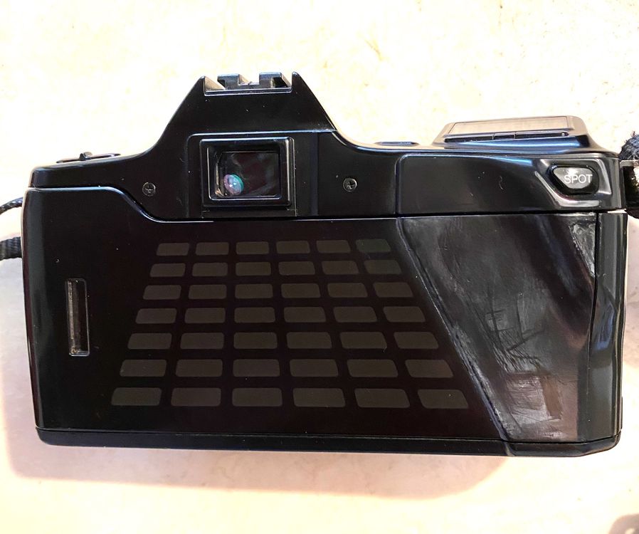 Minolta Fotocamera: Minolta Dynax 7000i, inkl. kompletter  Ausstattung! – Usato da Uster venduto da ros_pym8 9