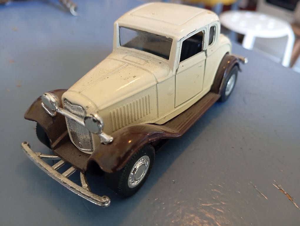 Modellini d'auto: Oldtimer Modellauto – Usato da Basel venduto da Petergunn