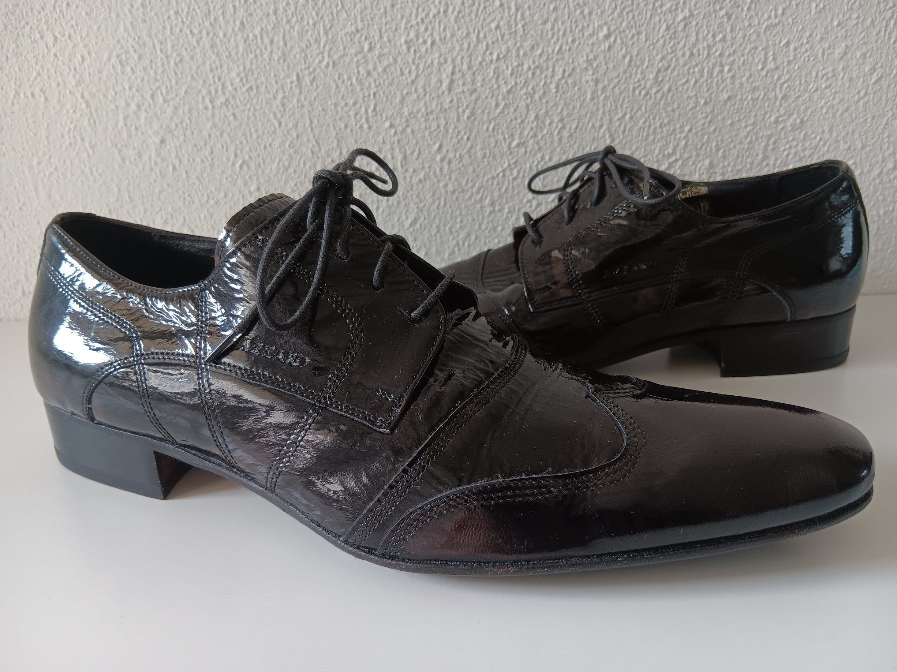 Azzaro Scarpe da uomo: AZZARO Chaussures / Schuhe pointure / Nummer 41 – Usato da Cossonay-ville venduto da Super-Price-Quality