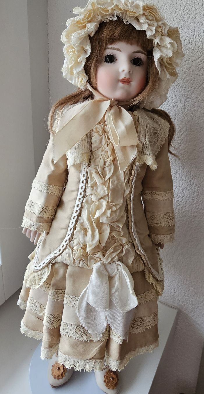 Bambole: WUNDERSCHÖNE PUPPE! – Nuovo (secondo la descrizione) da Laupen BE venduto da AUSSIEGIRL1109 1