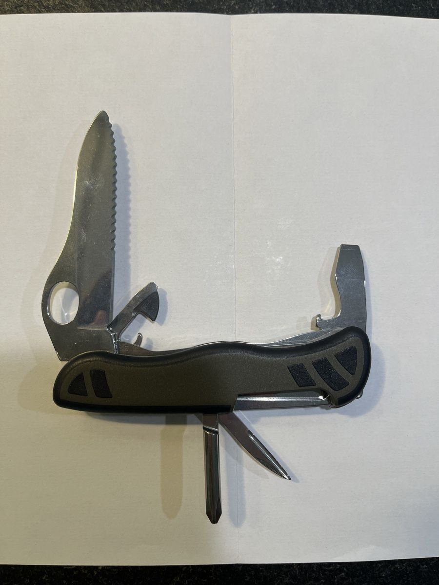 Victorinox Couteaux de poche: Victorinox Soldatenmesser 08 – D'occasion à Bern par Chuchigreni 1