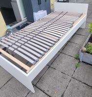 Bettgestell mit Lattenrost Weiss neu 90x200cm