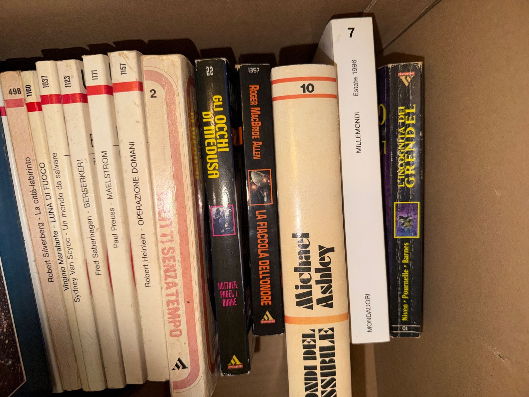 Libri: 48 libri URANIA vari autori e collane – Usato da Minusio venduto da Vertigopop 6