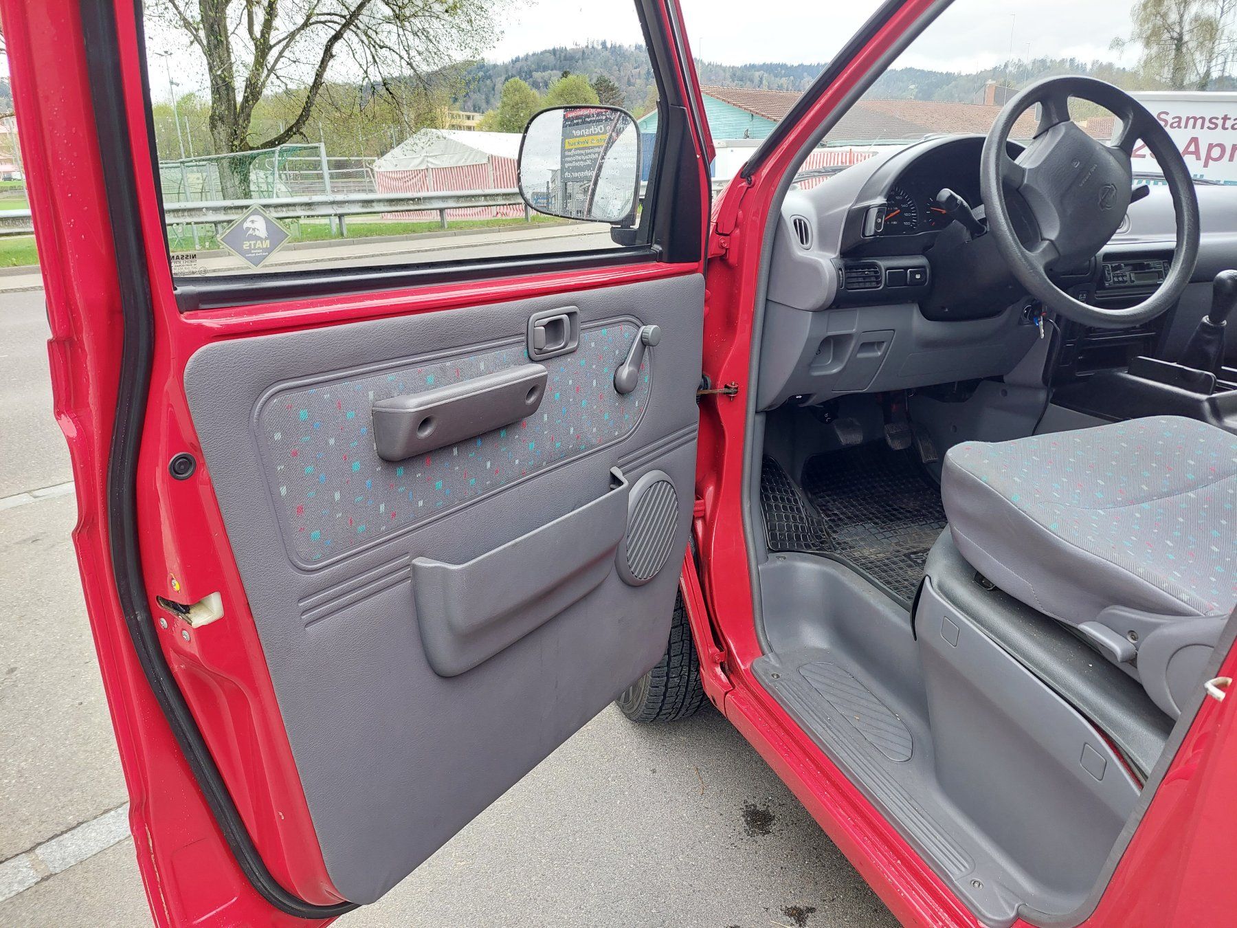 Nissan Automobili: Nissan Vanette 1.6 5-Plätzer – Usato da Elgg venduto da Oldie67 3