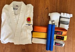 Kinder Karate Set 12 Jahre Kimono Gürtel Nunchaku Handschutz