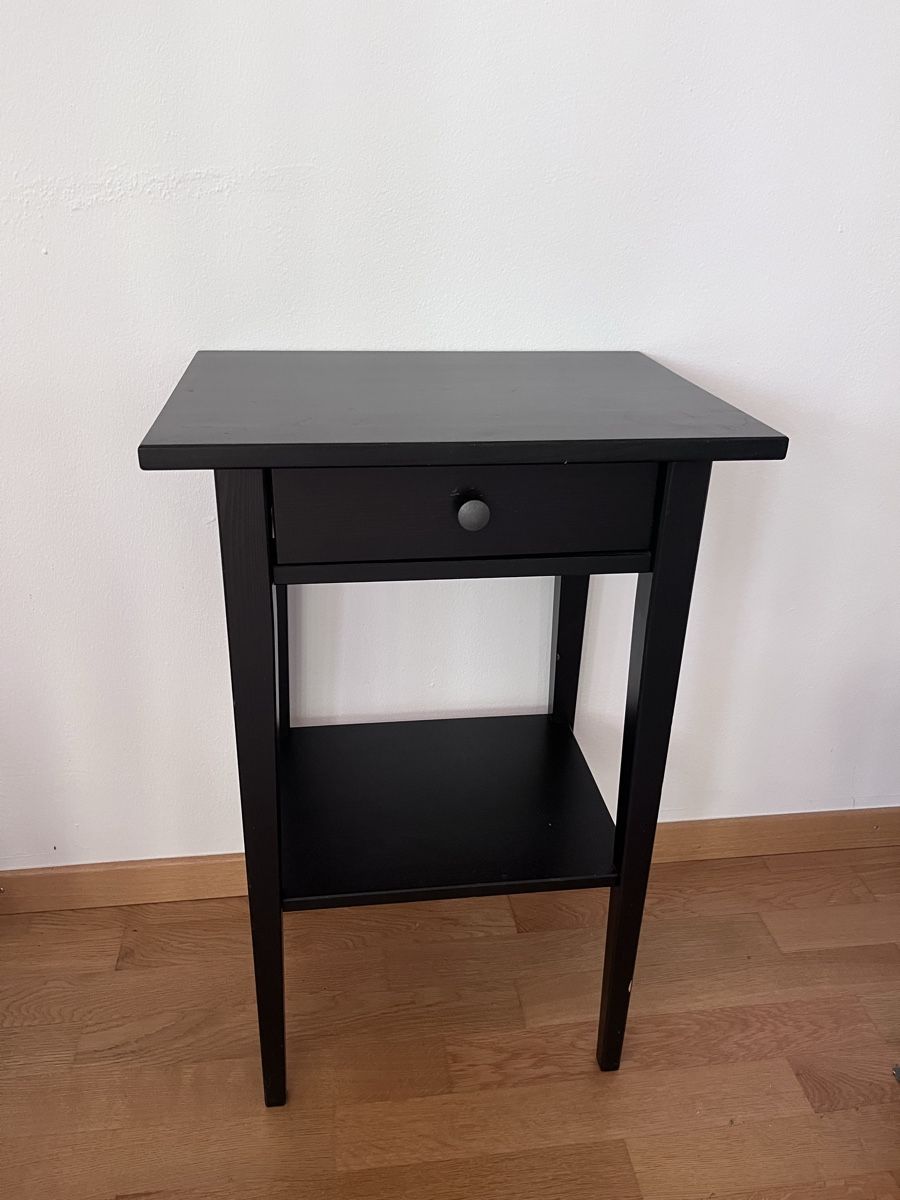 Ikea Comodini: Nachttisch HEMNES Ikea – Usato da Wetzikon ZH venduto da chr_6qf7
