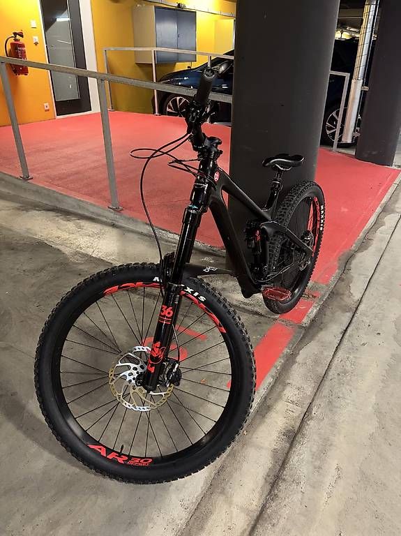 Vélos: Rocky Mountain Slayer Full Carbon  – D'occasion à Affoltern am albis par bad-compay22 2