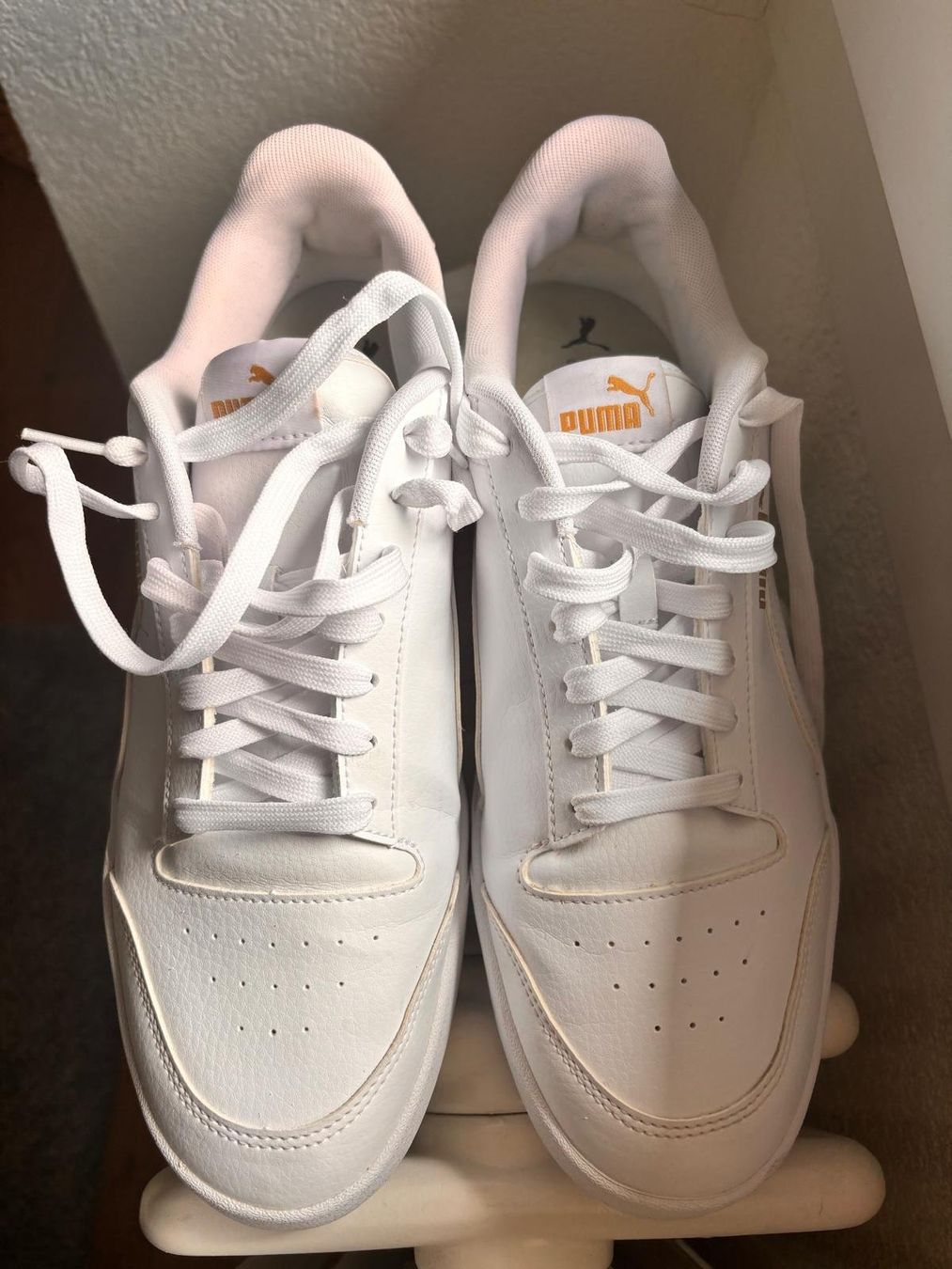Puma Chaussures hommes: Baskets PUMA Blanches – D'occasion à Romainmôtier par val_r8sn 1