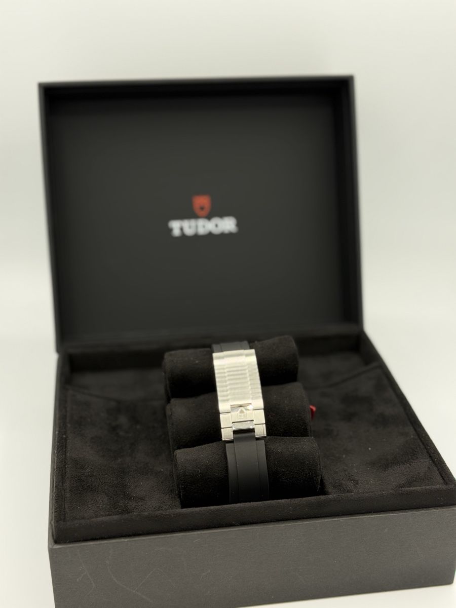 Bracciali & Braccialetti: Tudor Black , neuwertig, Top Zustand! – Nuovo (secondo la descrizione) da Effretikon venduto da LimmatGold 5