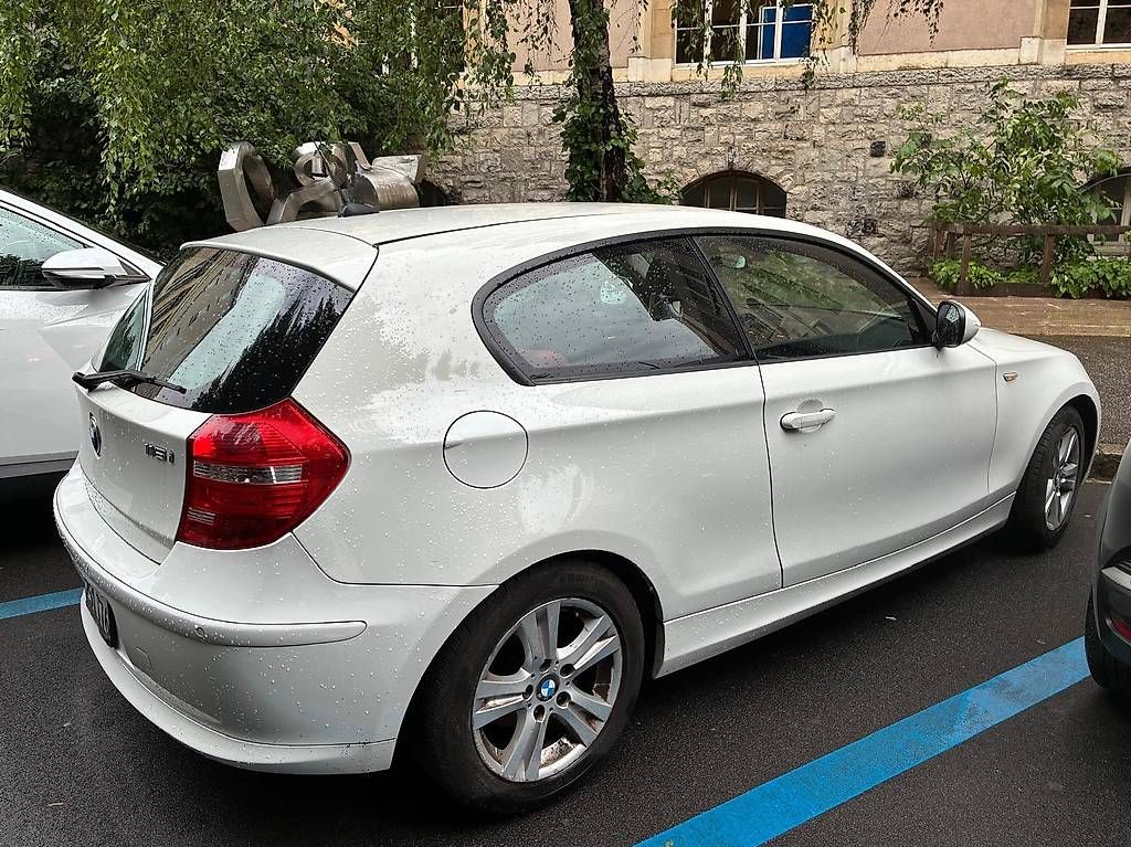 Autos: A vendre – D'occasion à Anières par phi_xcb7 2