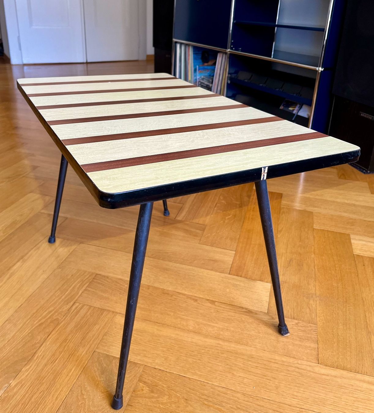 Tables: Table basse vintage années 1960 – D'occasion à Vevey par Sa01