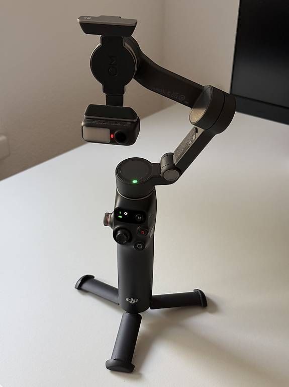 Supporti a parete: DJI Osmo Mobile 8 – Usato da Steinhausen venduto da AleksRik